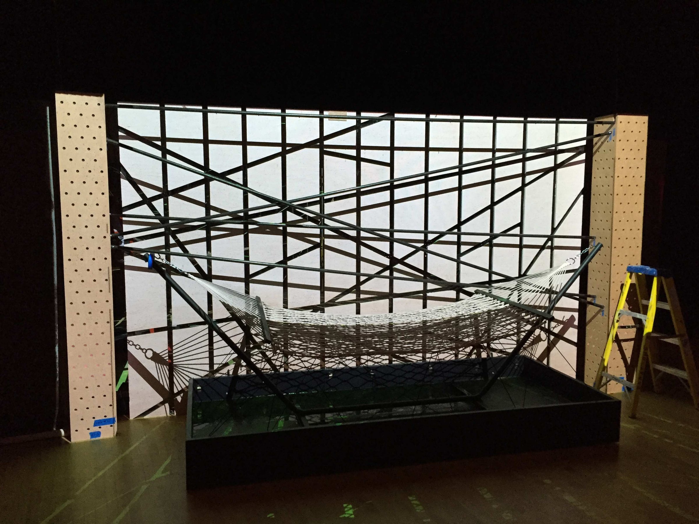 Placing of hammock and cracked wall