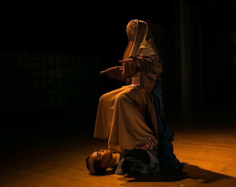 In performance: the Mind and an Emotion